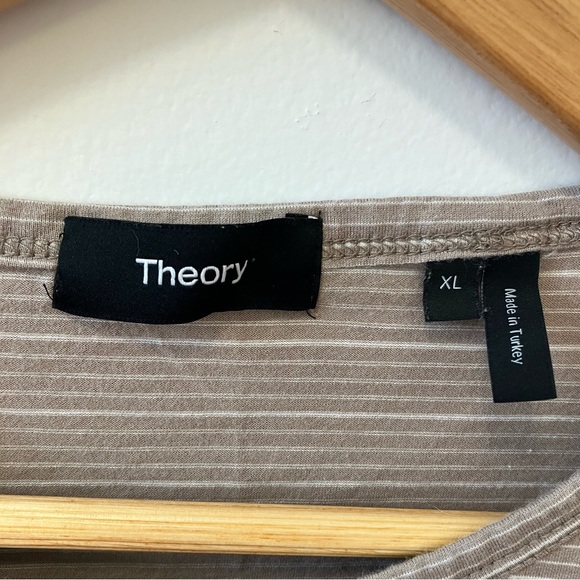 Men’s Theory Tee - Picture 6 of 6